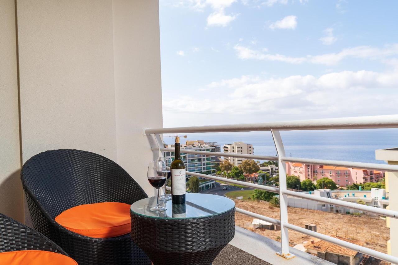 Apartamento Alberto Фуншал Екстериор снимка